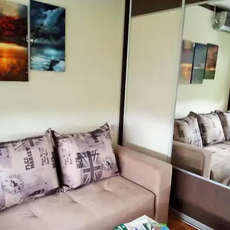 Séjour chez l'habitant Bright And Cozy Room, Not The Whole Apartment, In The Centre *