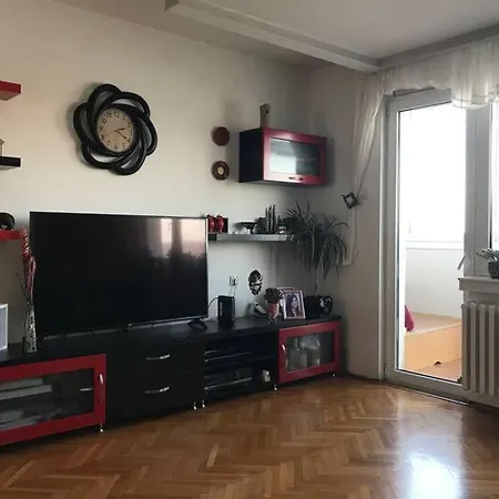 Bright And Cozy In The Centre Novi Sad