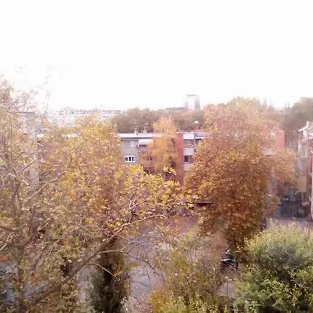 Séjour chez l'habitant Bright And Cozy Room, Not The Whole Apartment, In The Centre